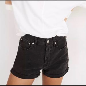 Madewell High-Rise Denim Shorts in Lunar Wash: Raw-Hem Size 27